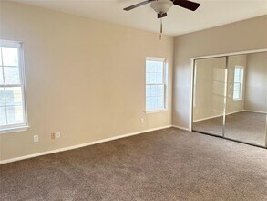 2924 Holly Hall St in Houston, TX - Building Photo - Building Photo