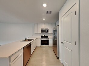 21083 Santopadre St in New Caney, TX - Building Photo - Building Photo