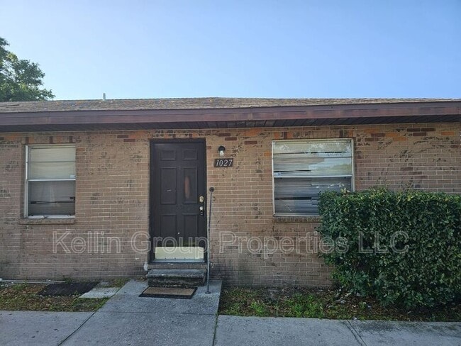property at 1027 N Brunnell Pkwy