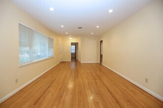 3535 Durhill St in Houston, TX - Building Photo - Building Photo