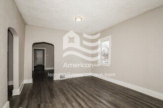 2205 S William St in South Bend, IN - Foto de edificio - Building Photo