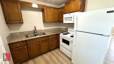 900-910 Manchester St in National City, CA - Foto de edificio - Interior Photo