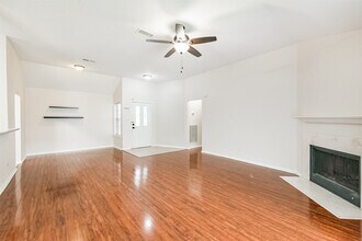 4119 Hermitage Hollow Ln in Houston, TX - Building Photo - Building Photo