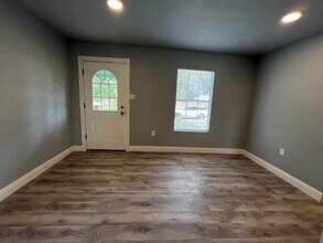 163 Day Rd in San Antonio, TX - Building Photo - Building Photo