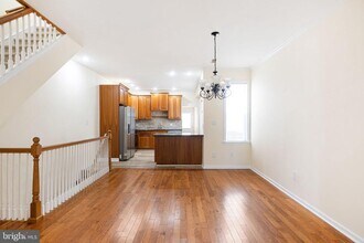 3987 Terrace St in Philadelphia, PA - Building Photo - Building Photo