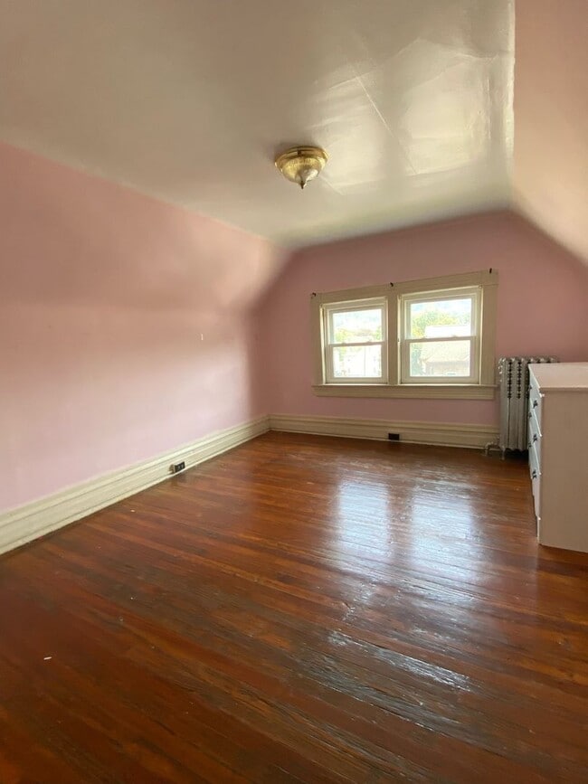 1113 Lincoln Ave in Tyrone, PA - Building Photo - Building Photo