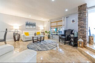 11208 NW 15th St in Pembroke Pines, FL - Building Photo