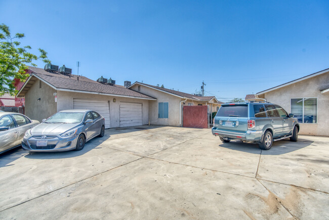 508-512 S Dearing Ave in Fresno, CA - Building Photo - Building Photo