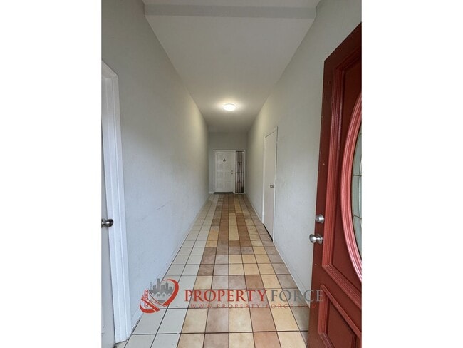 116 Madrone Ave in South San Francisco, CA - Building Photo - Building Photo