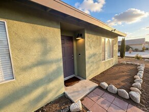 58161 Delano Trail in Yucca Valley, CA - Building Photo - Building Photo