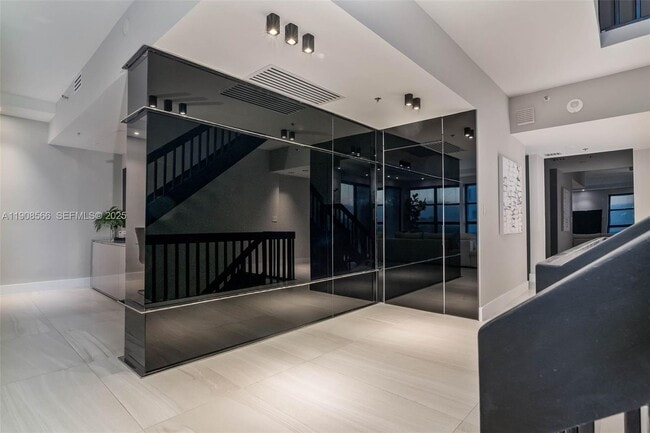 20355 NE 34th Ct in Aventura, FL - Building Photo - Building Photo