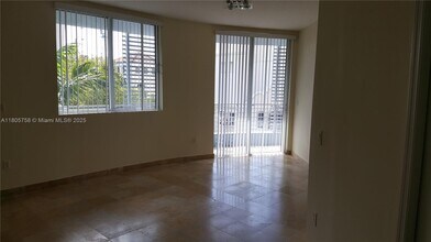 3339 Virginia St, Unit 401 in Miami, FL - Building Photo - Building Photo