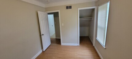 7276 Orchard Ave in Warren, MI - Building Photo - Building Photo