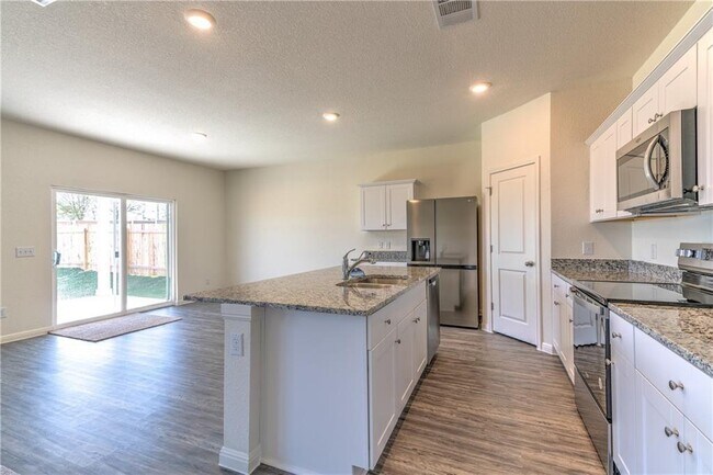 19507 Cloudy Bay Dr in Pflugerville, TX - Building Photo - Building Photo