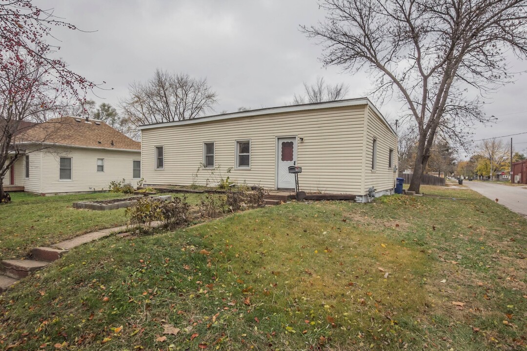 2344 Logan Ave in Des Moines, IA - Building Photo