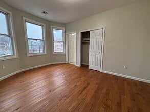 386 Badger Ave, Unit 3 in Newark, NJ - Foto de edificio - Building Photo