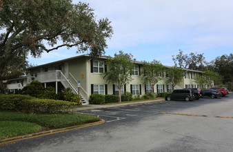 Sienna Place in Orlando, FL - Foto de edificio - Building Photo