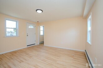 3774 NJ-27 in Kendall Park, NJ - Building Photo - Building Photo