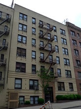 245 Seaman Ave in New York, NY - Building Photo - Building Photo