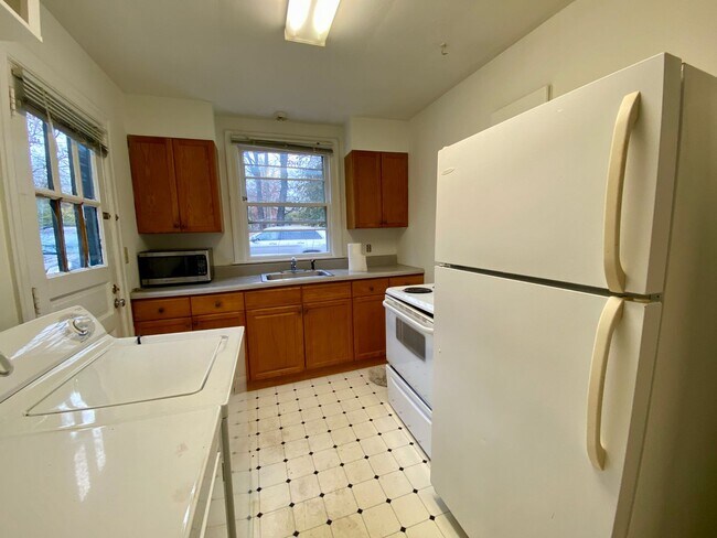 2036 Overhill Dr in Nashville, TN - Building Photo - Building Photo