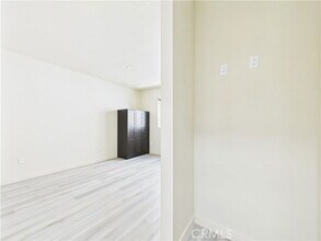 8457 Langdon Ave in Los Angeles, CA - Building Photo - Building Photo