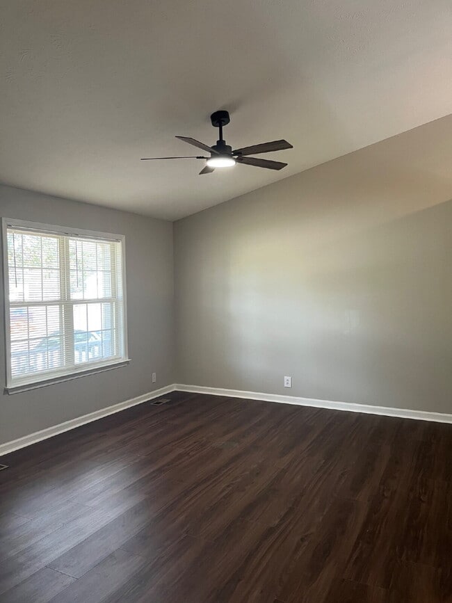 805 Poplartree Ct in Smyrna, TN - Building Photo - Building Photo