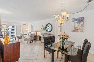 3301 S Ocean Blvd in Highland Beach, FL - Building Photo - Building Photo