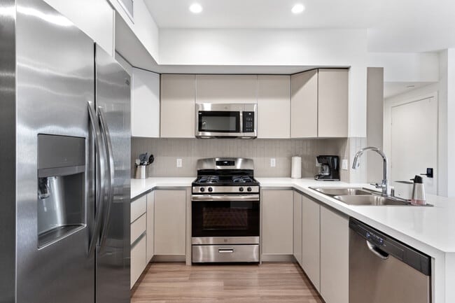 Ecco Lexington: Co-Living