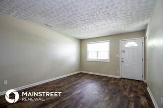 2495 Willow View Ct in Grove City, OH - Foto de edificio - Building Photo