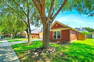 1911 Mound Lake Dr in Richmond, TX - Building Photo