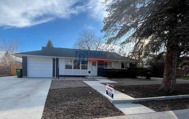 property at 2013 W Lake St