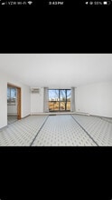 2601 Kenzie Ter, Unit 118 in Minneapolis, MN - Building Photo - Building Photo