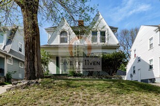 105 E Hillcrest Ave in Dayton, OH - Building Photo - Building Photo