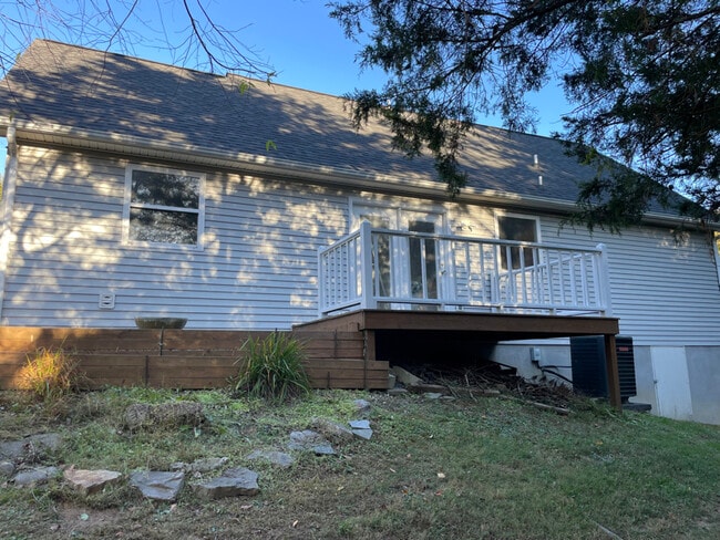 101 Copper Ct in Johnson City, TN - Building Photo - Building Photo