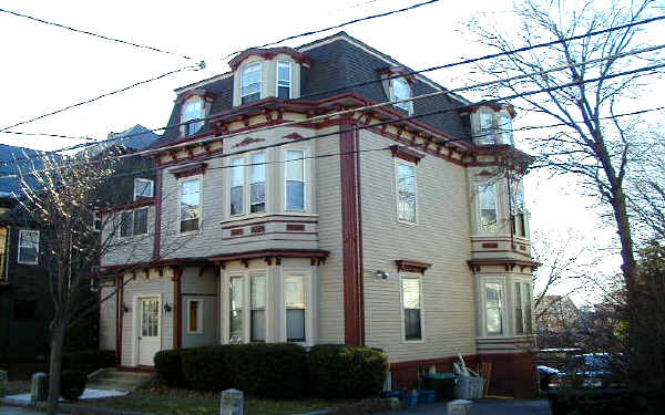 70 Columbus Ave in Somerville, MA - Foto de edificio