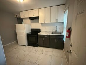 188 Clinton St in Paterson, NJ - Building Photo - Building Photo