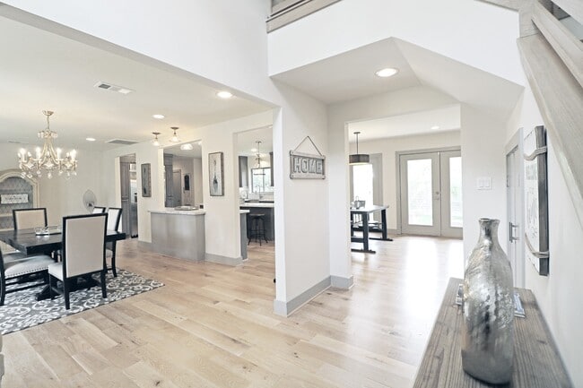 property at 2106 Goldsmith St