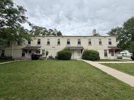 216 Carpenter St, Unit 2 in Beloit, WI - Building Photo