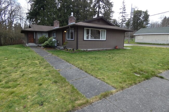 property at 1209 S Pine St