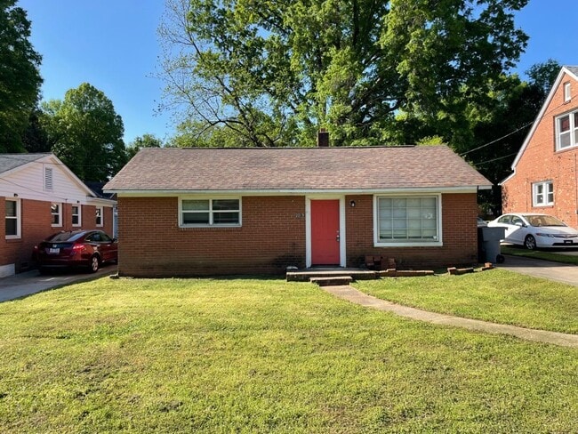 2019 St Mark St in Charlotte, NC - Building Photo - Building Photo