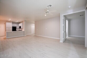 7508 E Earll Dr-Unit -20 in Scottsdale, AZ - Building Photo - Building Photo