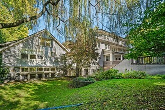 29 Merrill Rd in Newton, MA - Building Photo - Building Photo