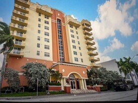 215 SW 42nd Ave in Coral Gables, FL - Building Photo