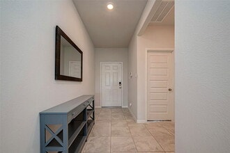 6051 Pearland Pl in Pearland, TX - Foto de edificio - Building Photo