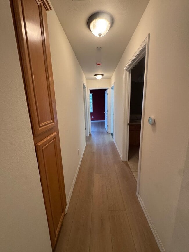 2329 Eastbury Way in Santa Maria, CA - Building Photo - Building Photo