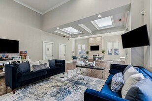 Riviera at West Village in Dallas, TX - Building Photo