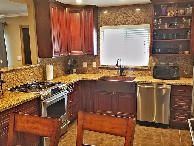 property at 1331 Rose Ave
