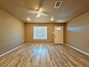 1927 N Avenue P in Lubbock, TX - Building Photo - Building Photo