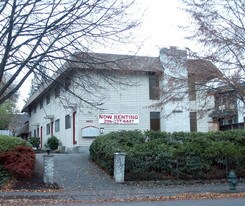 5624 California Ave SW in Seattle, WA - Building Photo