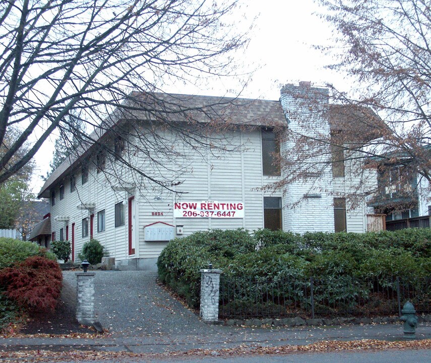 5624 California Ave SW in Seattle, WA - Foto de edificio